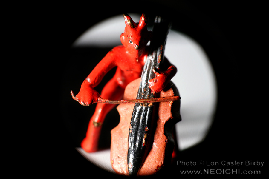 Little Devilish Sextet - Bass - Photography by Lon Casler Bixby - Copyright - All Rights Reserved - www.neoichi.com
